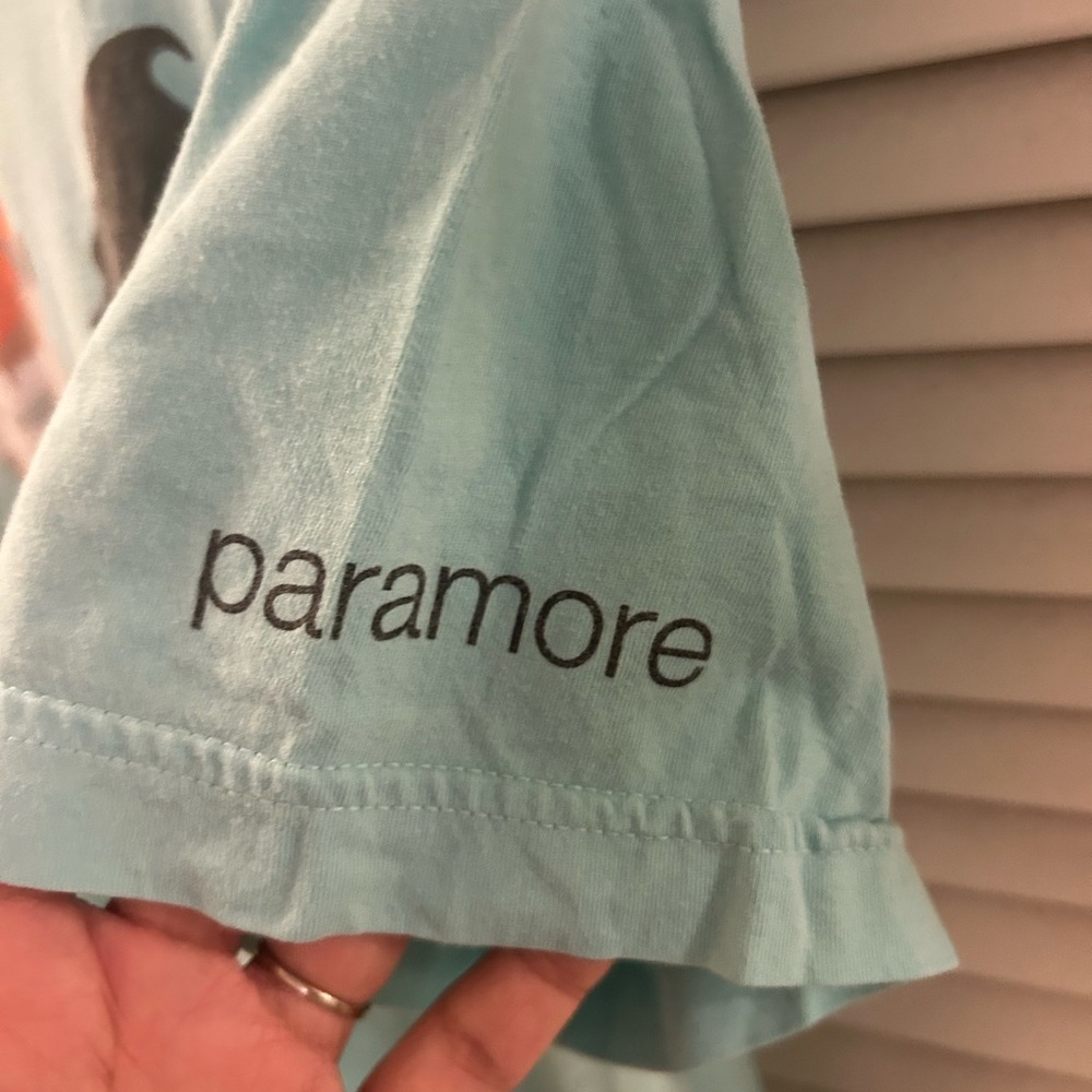 Paramore Ice Cream Cone Band T-Shirt - Picture 3 of 5